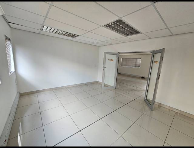 466M² OFFICE FOR SALE IN NORTH RIDING